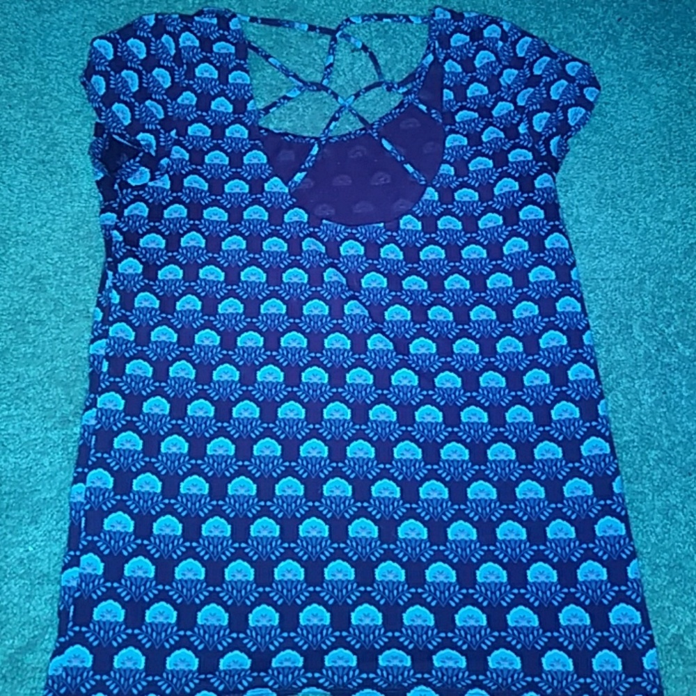 Shirt - Picture 4 of 4